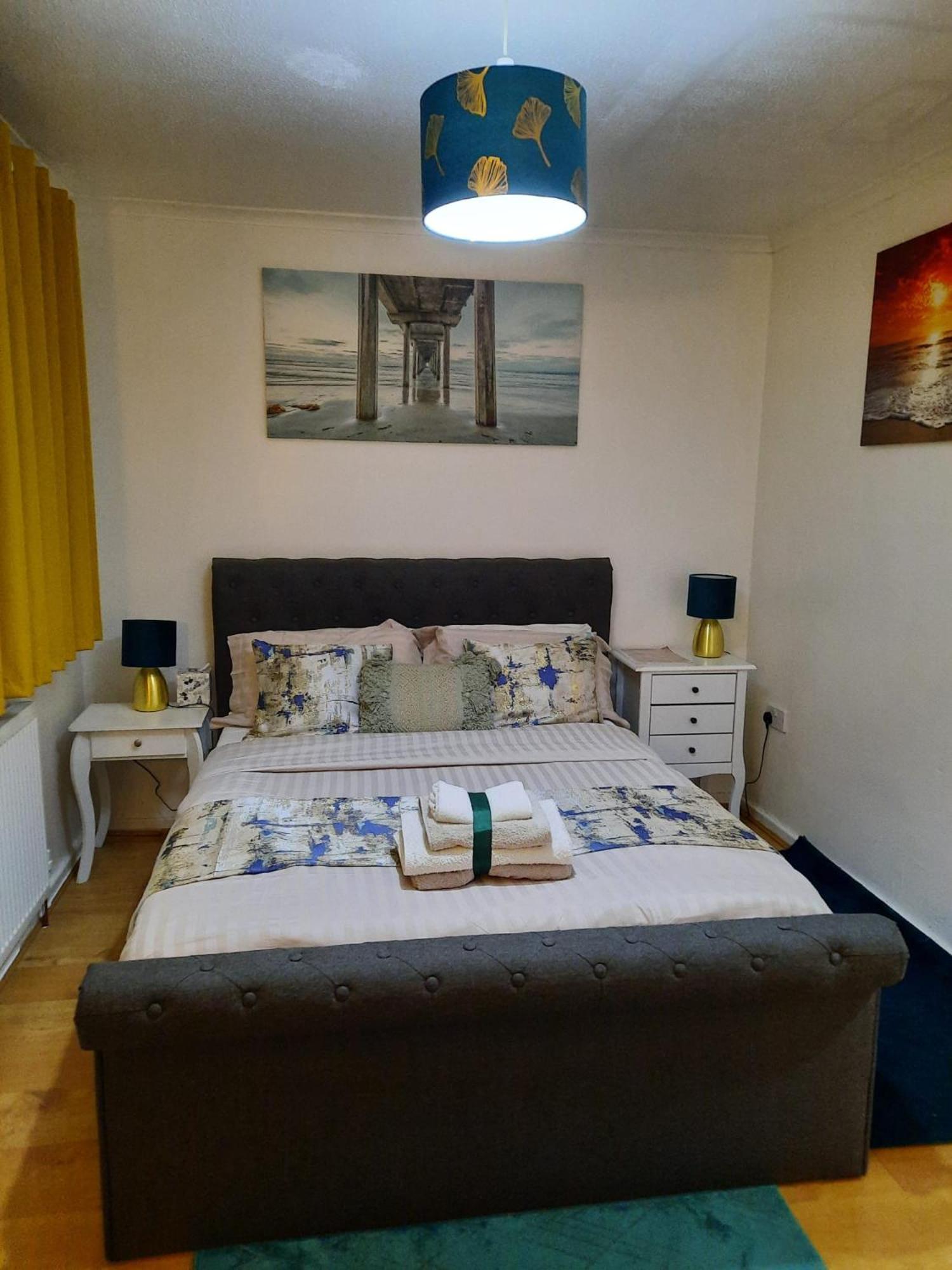 Lovely 2-Bed House In The Heart Of Woodhouse Leeds Leeds  Zewnętrze zdjęcie