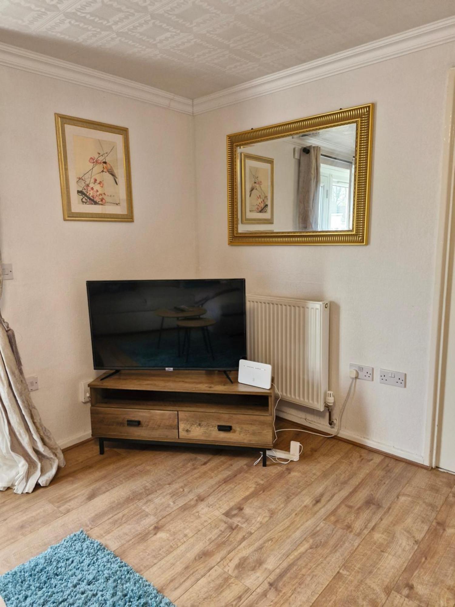 Lovely 2-Bed House In The Heart Of Woodhouse Leeds Leeds  Zewnętrze zdjęcie
